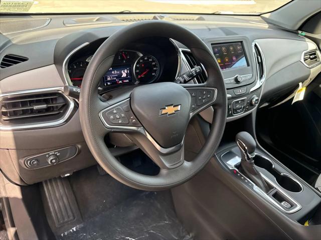 new 2024 Chevrolet Equinox car, priced at $25,600