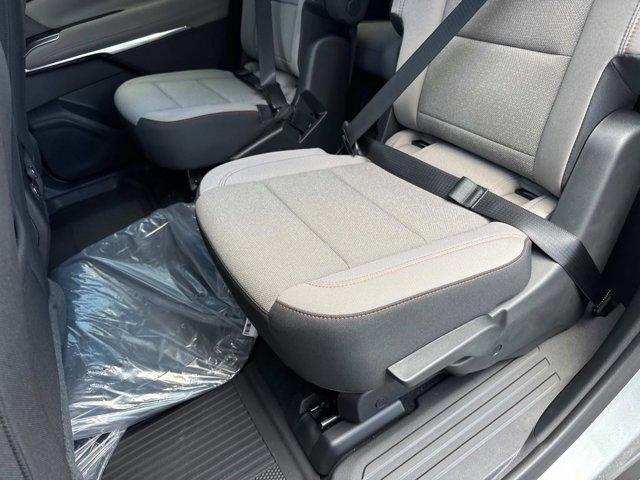 new 2025 Chevrolet Traverse car, priced at $45,525