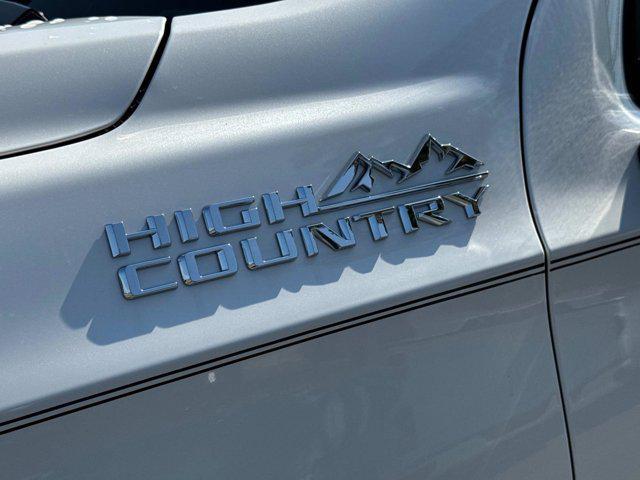 new 2025 Chevrolet Suburban car, priced at $89,100