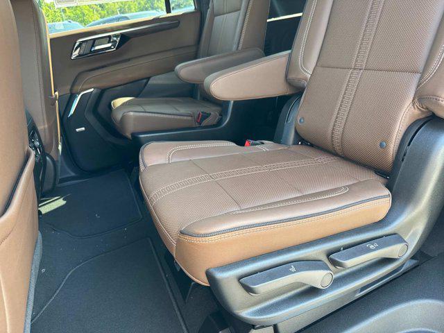 new 2025 Chevrolet Suburban car, priced at $89,100