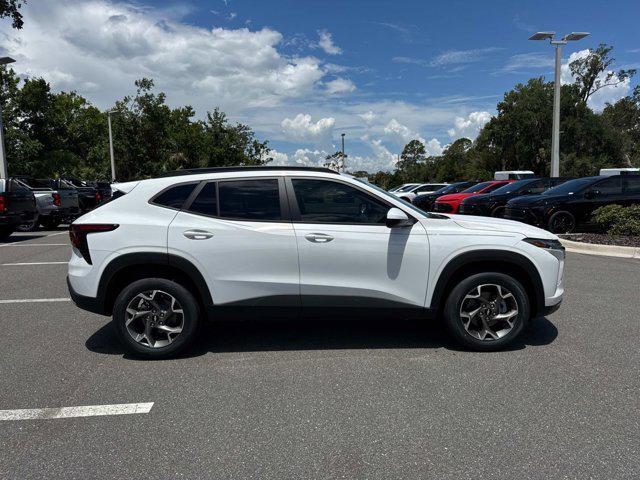 new 2025 Chevrolet Trax car, priced at $25,525