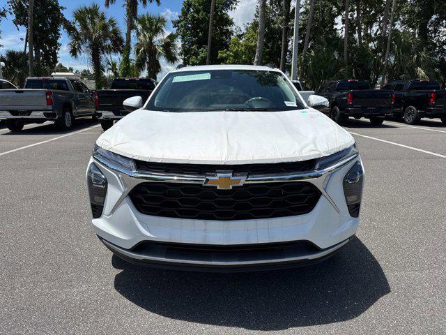 new 2025 Chevrolet Trax car, priced at $25,525