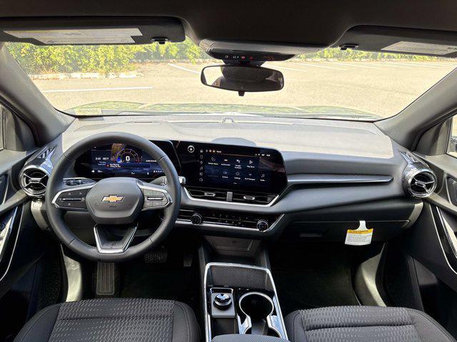 new 2026 Chevrolet Equinox car, priced at $30,495