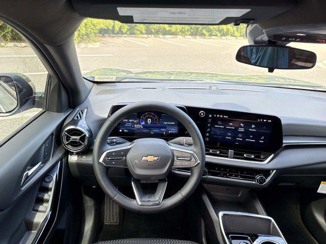 new 2026 Chevrolet Equinox car, priced at $30,495