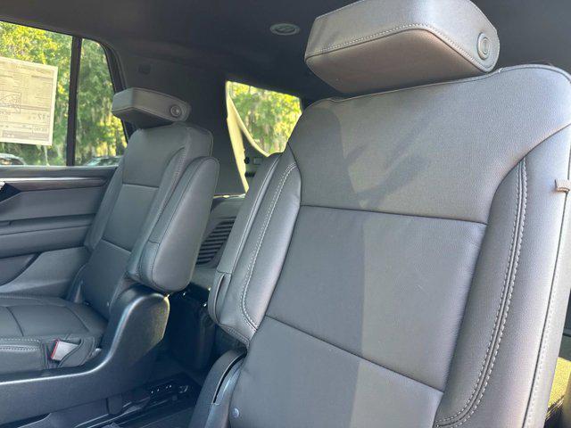 new 2025 Chevrolet Suburban car, priced at $91,575