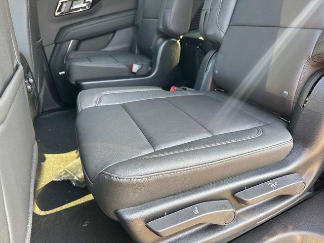 new 2025 Chevrolet Suburban car, priced at $91,575