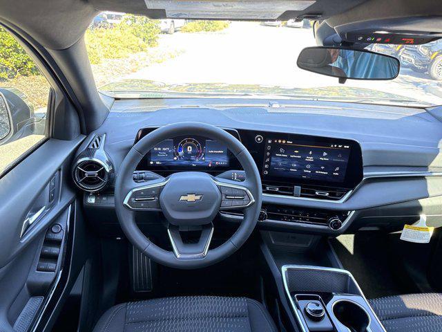 new 2026 Chevrolet Equinox car, priced at $30,495