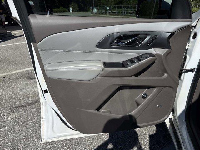 used 2020 Chevrolet Traverse car, priced at $32,995