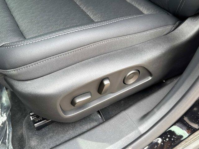 new 2026 Chevrolet Equinox car, priced at $33,090