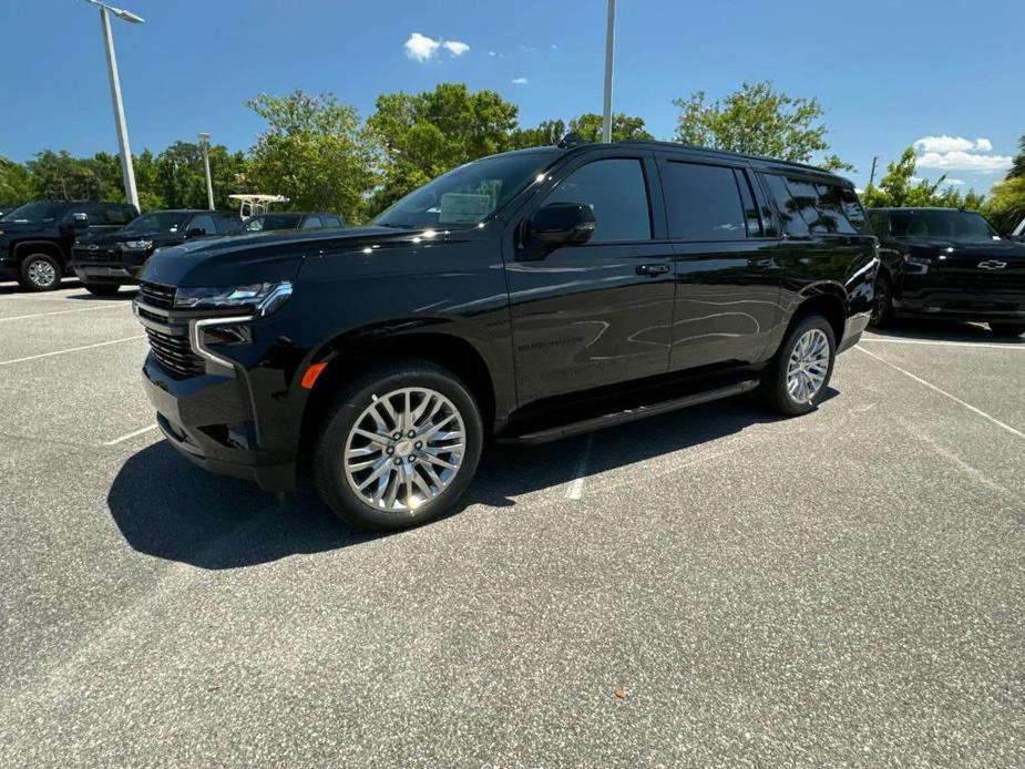 new 2024 Chevrolet Suburban car