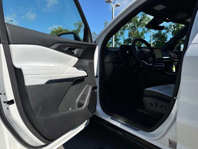 new 2025 Chevrolet Traverse car, priced at $56,755