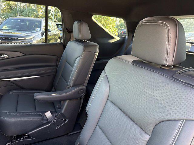 new 2026 Chevrolet Traverse car, priced at $52,135