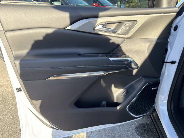 new 2026 Chevrolet Traverse car, priced at $52,135