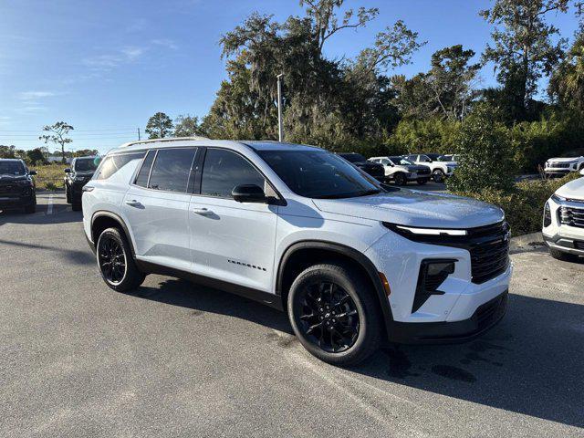 new 2026 Chevrolet Traverse car, priced at $52,135