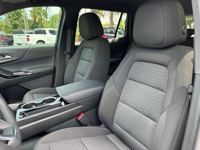 new 2025 Chevrolet Equinox car, priced at $29,995