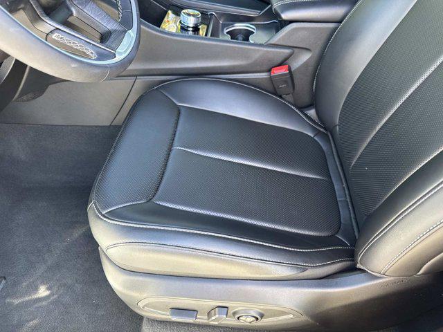 used 2025 Jeep Grand Cherokee car, priced at $41,990