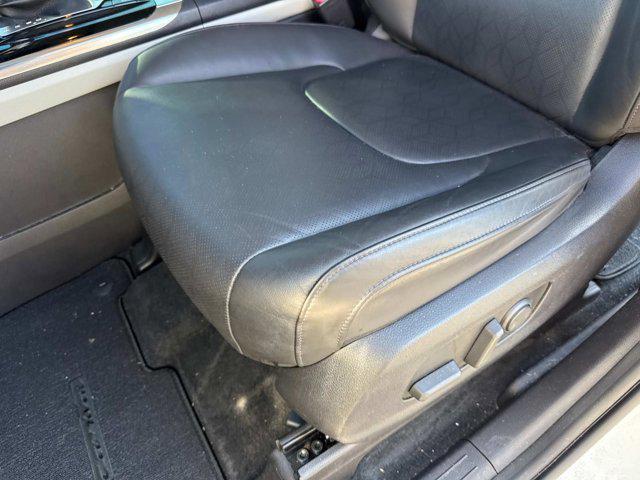 used 2022 Kia Carnival car, priced at $25,700
