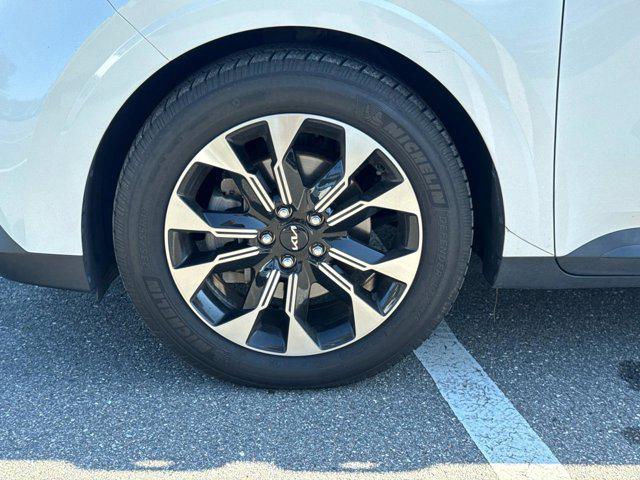 used 2022 Kia Carnival car, priced at $25,700
