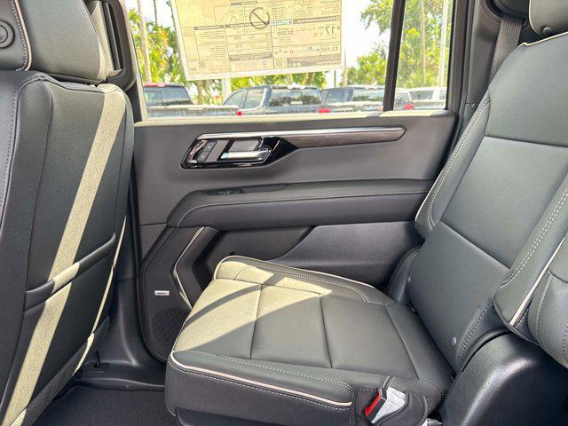 new 2025 Chevrolet Suburban car, priced at $80,570