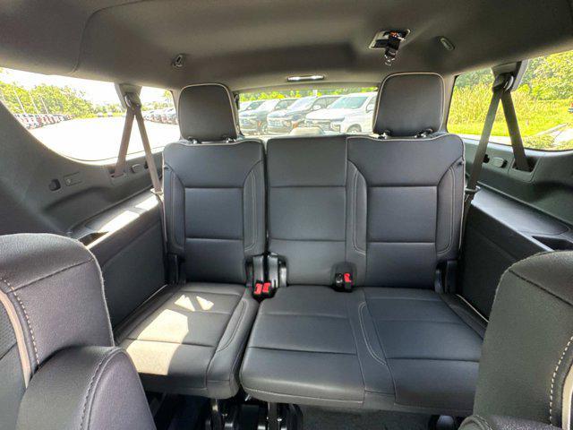 new 2025 Chevrolet Suburban car, priced at $80,570