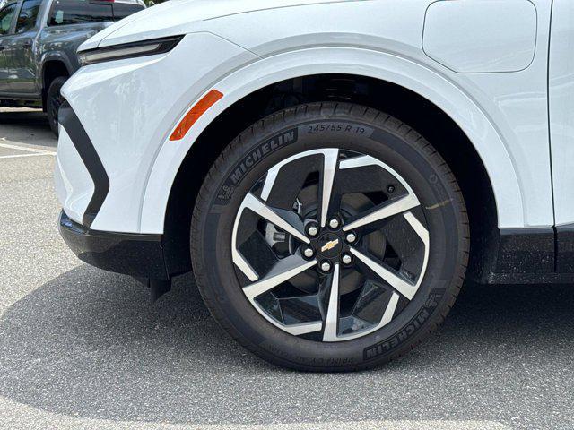 new 2025 Chevrolet Equinox EV car, priced at $43,295