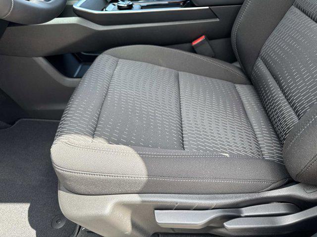 new 2026 Chevrolet Equinox car, priced at $30,495