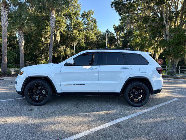 used 2017 Jeep Grand Cherokee car, priced at $15,894