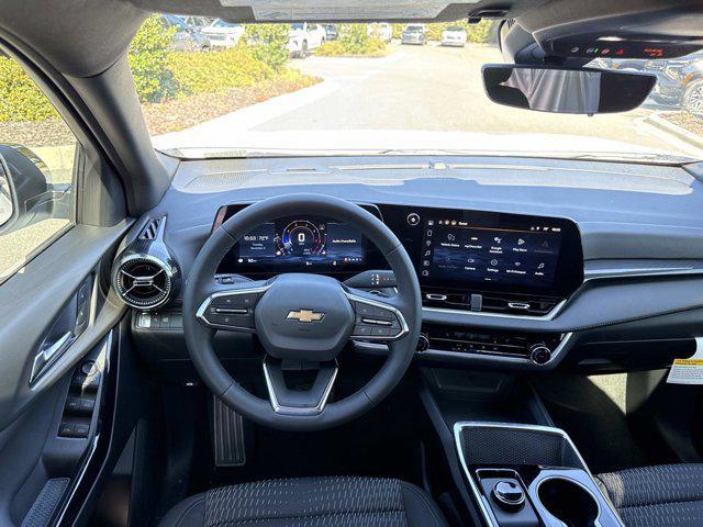 new 2026 Chevrolet Equinox car, priced at $31,935