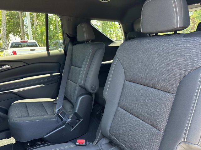 new 2025 Chevrolet Traverse car, priced at $42,695