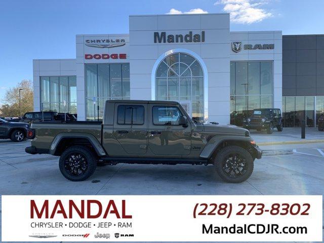 new 2025 Jeep Gladiator car, priced at $38,829