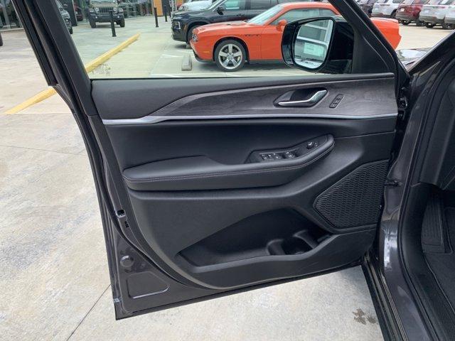 new 2025 Jeep Grand Cherokee L car, priced at $44,237
