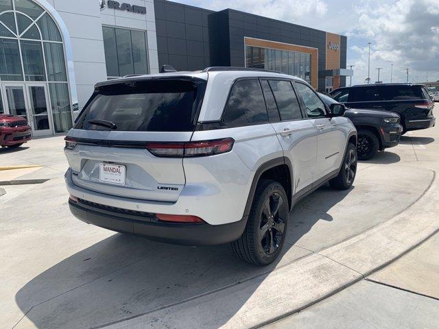 new 2024 Jeep Grand Cherokee car, priced at $46,884