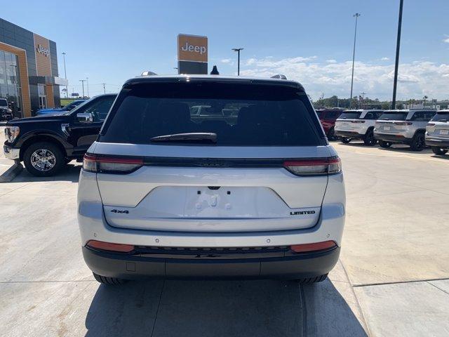 new 2024 Jeep Grand Cherokee car, priced at $42,517