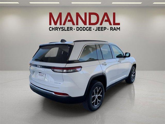 new 2025 Jeep Grand Cherokee car, priced at $43,789