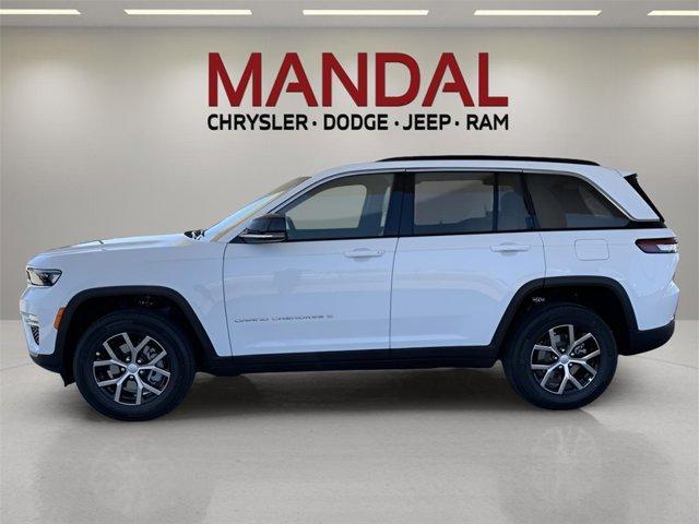 new 2025 Jeep Grand Cherokee car, priced at $43,789