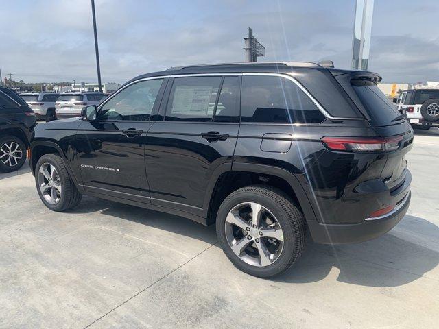 new 2024 Jeep Grand Cherokee car, priced at $50,903