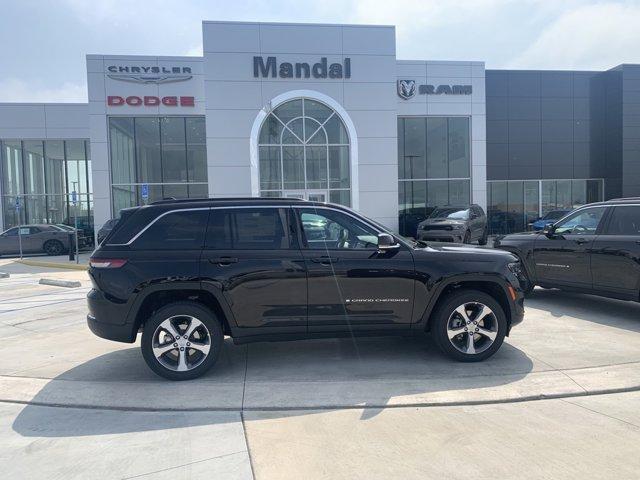 new 2024 Jeep Grand Cherokee car, priced at $43,088