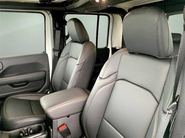 new 2025 Jeep Gladiator car, priced at $39,190