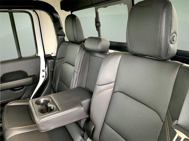 new 2025 Jeep Gladiator car, priced at $39,190