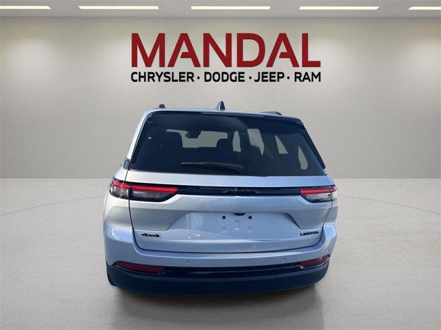 new 2024 Jeep Grand Cherokee car, priced at $41,570
