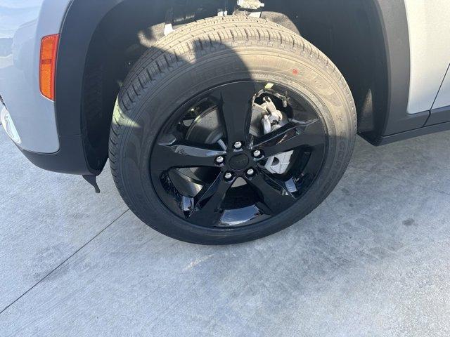 new 2024 Jeep Grand Cherokee car, priced at $41,570