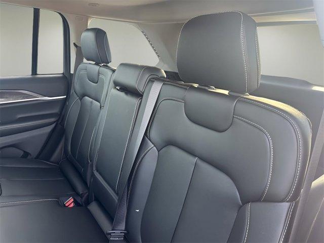 new 2024 Jeep Grand Cherokee car, priced at $41,570