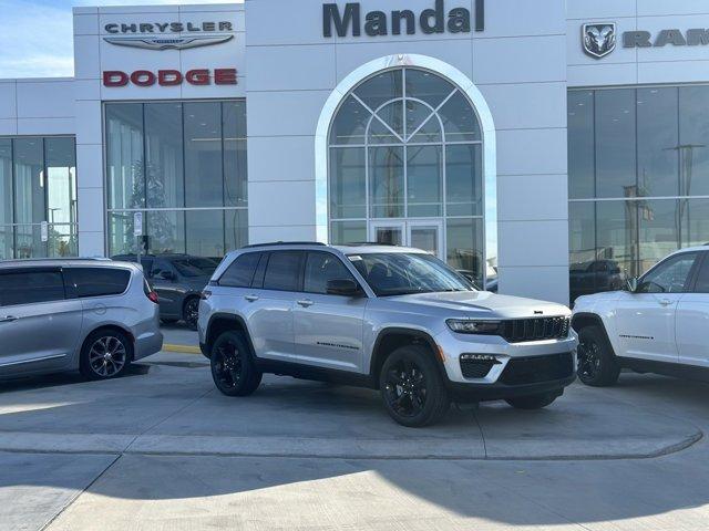 new 2024 Jeep Grand Cherokee car, priced at $42,970