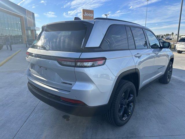 new 2024 Jeep Grand Cherokee car, priced at $42,775