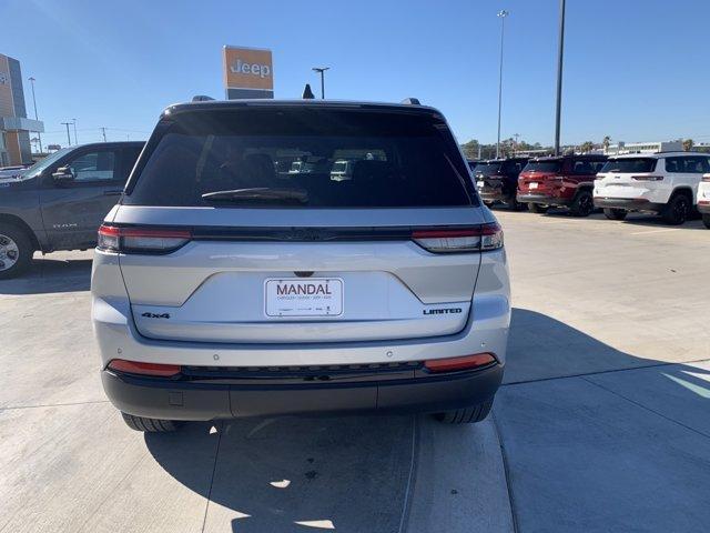 new 2024 Jeep Grand Cherokee car, priced at $40,596