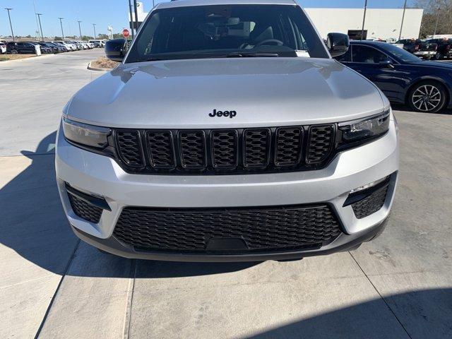 new 2024 Jeep Grand Cherokee car, priced at $40,596