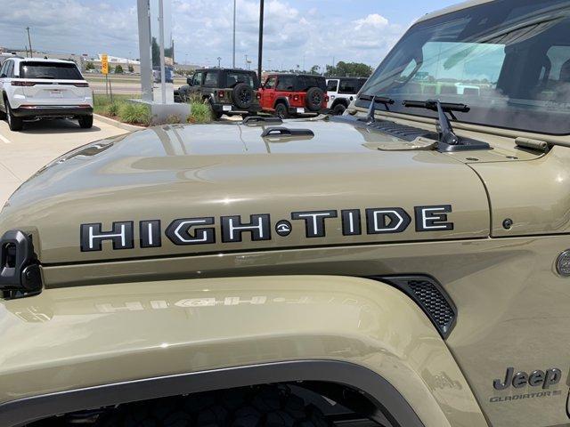 new 2025 Jeep Gladiator car, priced at $42,212