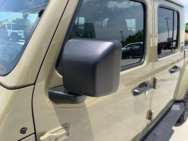 new 2025 Jeep Gladiator car, priced at $42,212
