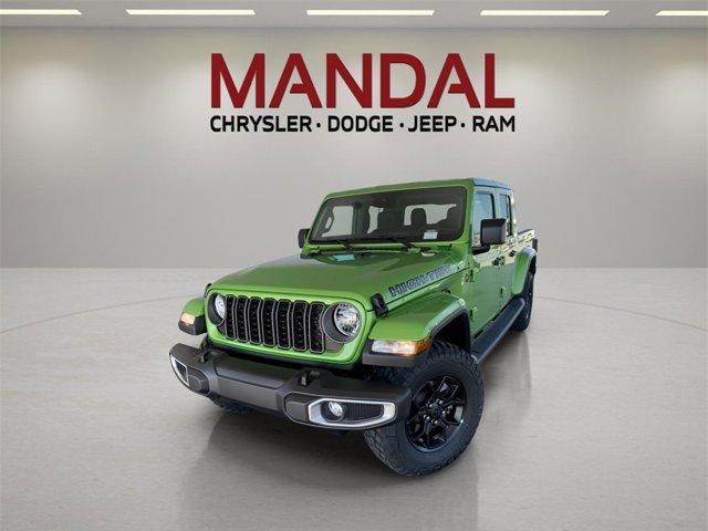 new 2025 Jeep Gladiator car, priced at $44,335