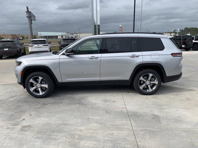 new 2024 Jeep Grand Cherokee L car, priced at $48,284